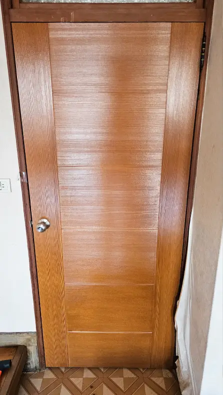 全室門窗整合規劃：房間木門與防水衛浴門更新