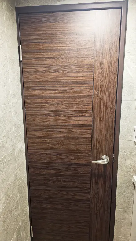 全室門窗整合規劃：房間木門與防水衛浴門更新