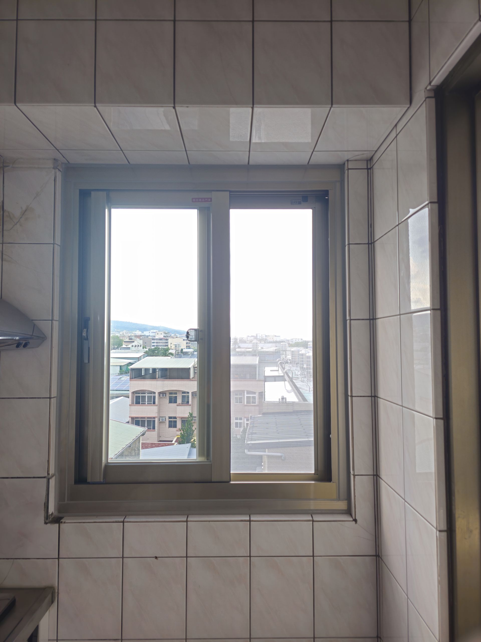 【舊窗換新案例】免動泥作、當日完工！細緻防護讓家更安心